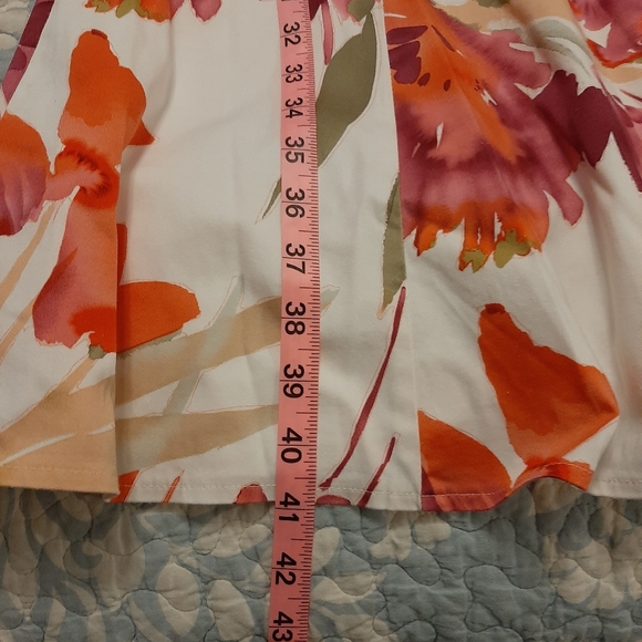 Dressbarn dress size 18 white with red and purple flowers - Picture 6 of 9